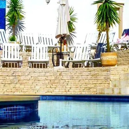 Holiday 7 Villas & Villa *