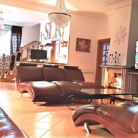 Holiday 7 Villas & Villa