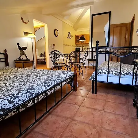 Villa Holiday 7 Villas & Maceira (Leiria)