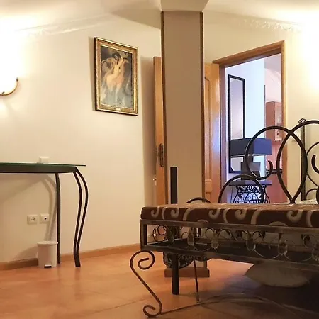 Holiday 7 Villas & Villa Maceira (Leiria)